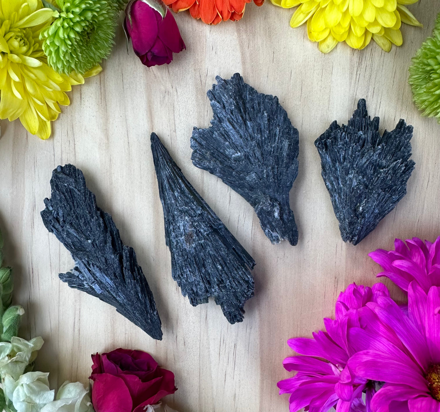 Black Kyanite Blade